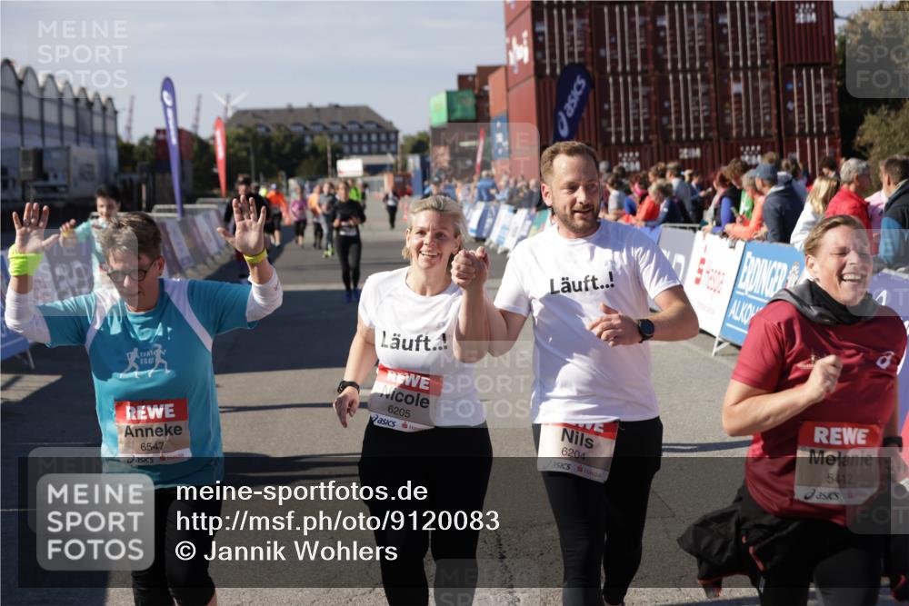 03.10.2025 - Köhlbrandbrückenlauf Jannik Wohlers http://msf.ph/oto/9120083 03.10.2025 13:35:18 Ziel 4886, 5279, 5360, 5412, 5548, 5575, 6204, 6205, 6265, 6358, 6547 meine-sportfotos.de