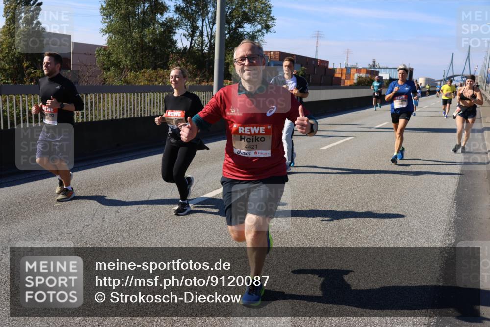 03.10.2025 - Köhlbrandbrückenlauf Strokosch-Dieckow http://msf.ph/oto/9120087 03.10.2025 12:57:57 Position 3 4421 meine-sportfotos.de