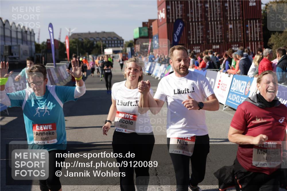 03.10.2025 - Köhlbrandbrückenlauf Jannik Wohlers http://msf.ph/oto/9120089 03.10.2025 13:35:18 Ziel 4886, 5279, 5360, 5412, 5548, 5575, 6204, 6205, 6265, 6358, 6547 meine-sportfotos.de