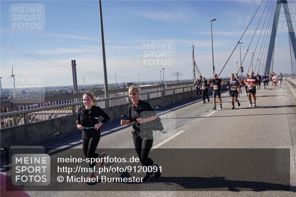 03.10.2025 - Köhlbrandbrückenlauf Michael Burmester http://msf.ph/oto/9120091 03.10.2025 13:01:15 Position 2  meine-sportfotos.de