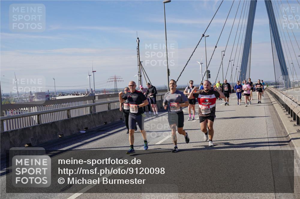 03.10.2025 - Köhlbrandbrückenlauf Michael Burmester http://msf.ph/oto/9120098 03.10.2025 13:01:17 Position 2  meine-sportfotos.de
