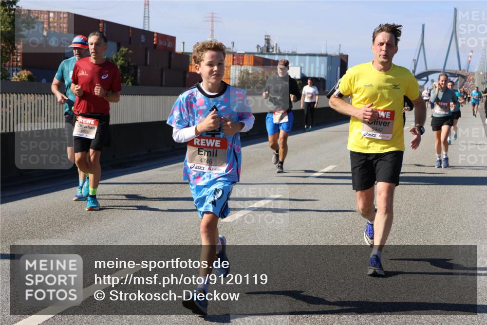 03.10.2025 - Köhlbrandbrückenlauf Strokosch-Dieckow http://msf.ph/oto/9120119 03.10.2025 12:58:03 Position 3 5802, 6, 4745, 5942 meine-sportfotos.de