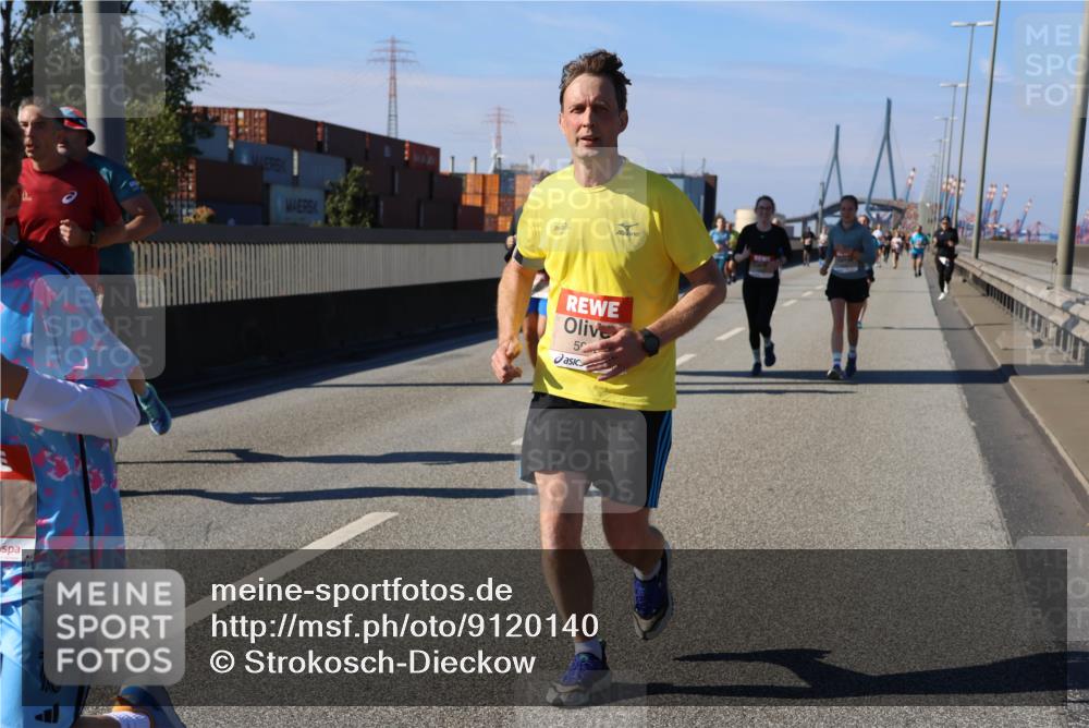 03.10.2025 - Köhlbrandbrückenlauf Strokosch-Dieckow http://msf.ph/oto/9120140 03.10.2025 12:58:04 Position 3 10, 50 meine-sportfotos.de