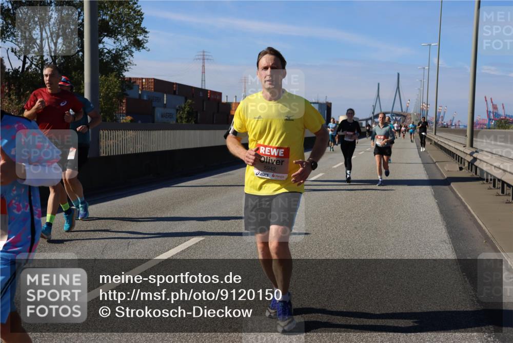 03.10.2025 - Köhlbrandbrückenlauf Strokosch-Dieckow http://msf.ph/oto/9120150 03.10.2025 12:58:04 Position 3 5942 meine-sportfotos.de