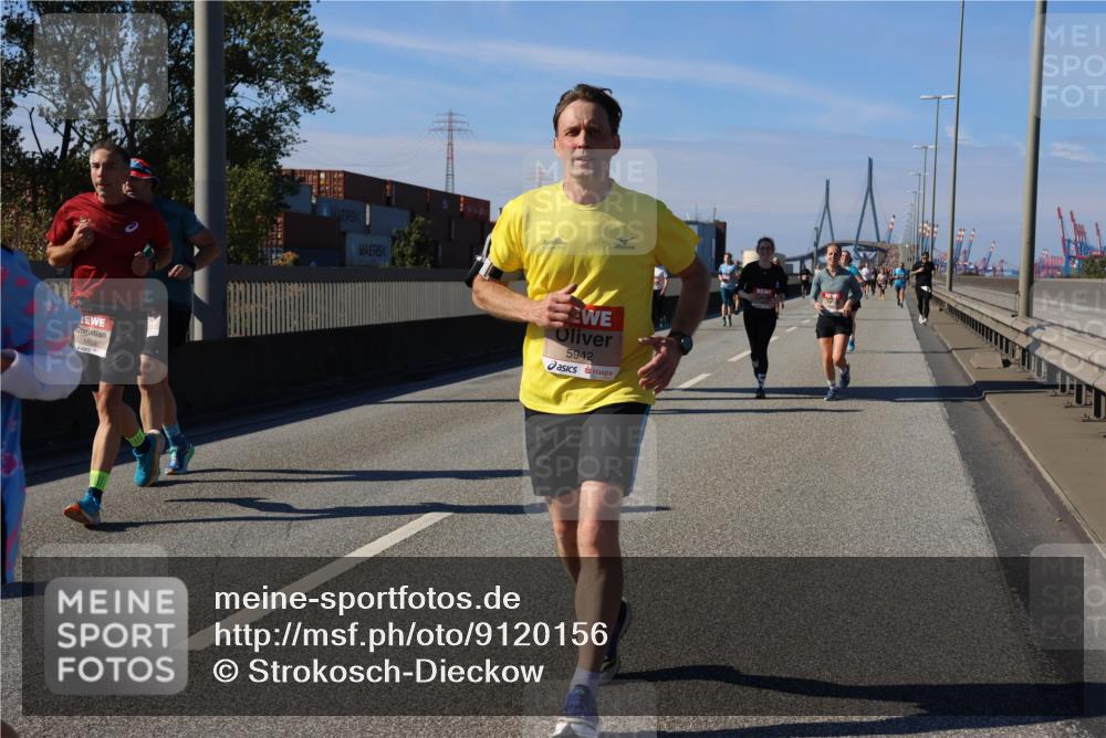 03.10.2025 - Köhlbrandbrückenlauf Strokosch-Dieckow http://msf.ph/oto/9120156 03.10.2025 12:58:04 Position 3 5802, 5942 meine-sportfotos.de