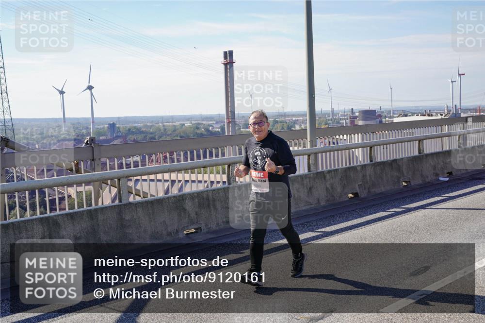 03.10.2025 - Köhlbrandbrückenlauf Michael Burmester http://msf.ph/oto/9120161 03.10.2025 13:01:21 Position 2 6103 meine-sportfotos.de
