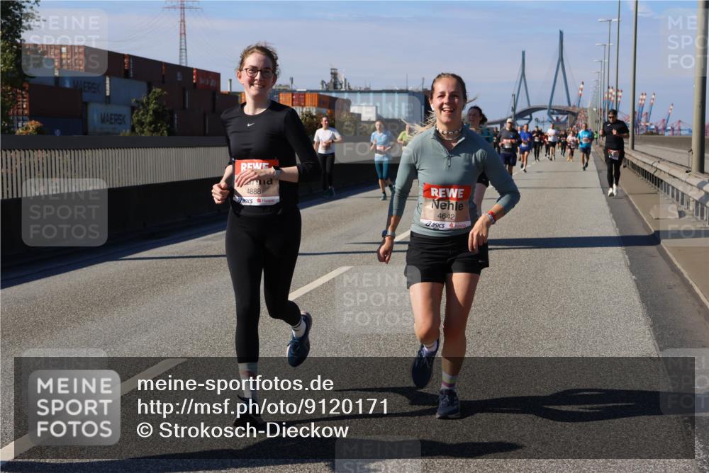 03.10.2025 - Köhlbrandbrückenlauf Strokosch-Dieckow http://msf.ph/oto/9120171 03.10.2025 12:58:07 Position 3 4888, 4642 meine-sportfotos.de