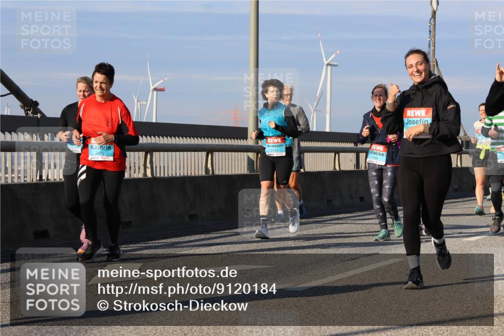 03.10.2025 - Köhlbrandbrückenlauf Strokosch-Dieckow http://msf.ph/oto/9120184 03.10.2025 09:54:44 Position 2 3029, 2119, 2188 meine-sportfotos.de