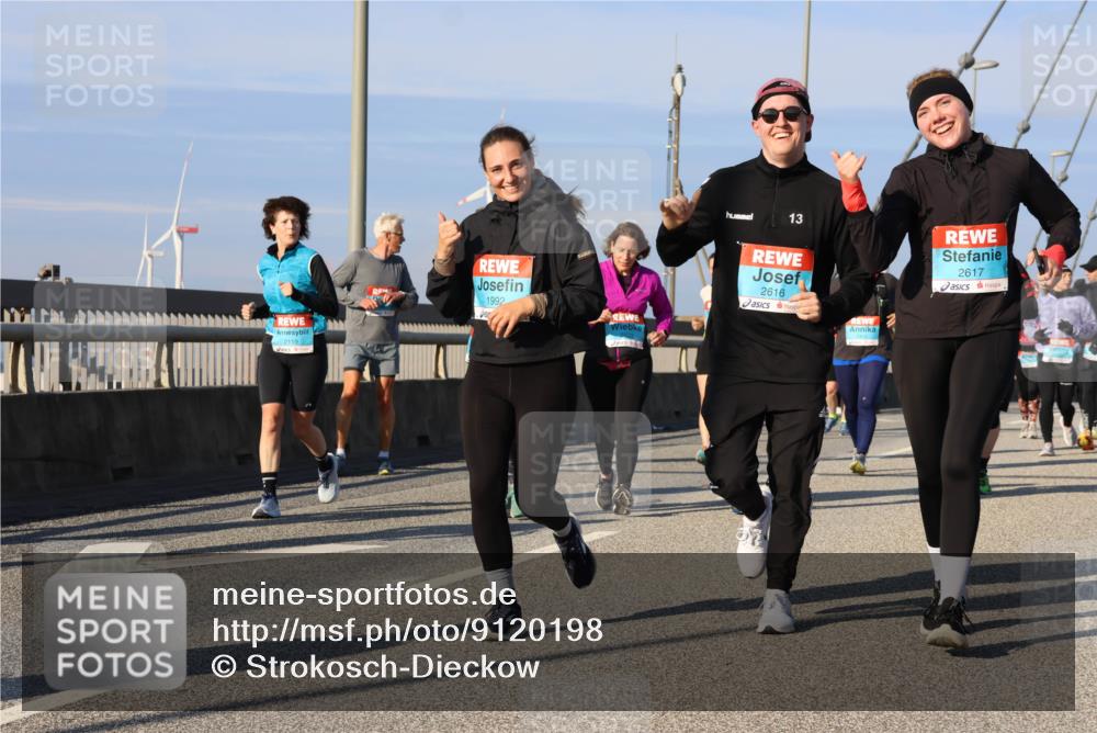 03.10.2025 - Köhlbrandbrückenlauf Strokosch-Dieckow http://msf.ph/oto/9120198 03.10.2025 09:54:45 Position 2 2119, 1992, 13, 2616, 2617 meine-sportfotos.de