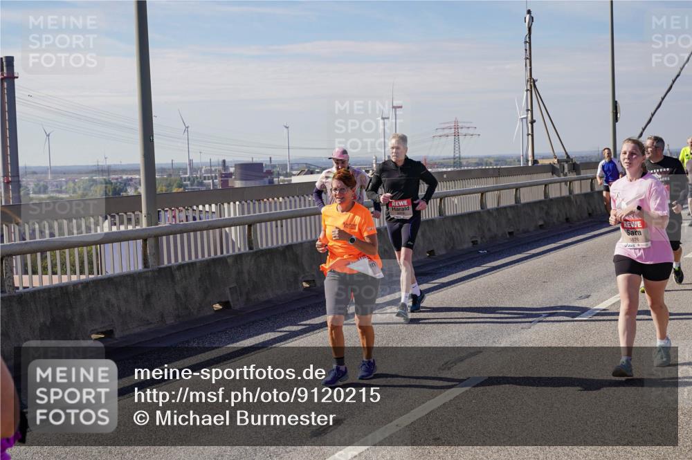 03.10.2025 - Köhlbrandbrückenlauf Michael Burmester http://msf.ph/oto/9120215 03.10.2025 13:01:24 Position 2 5876 meine-sportfotos.de