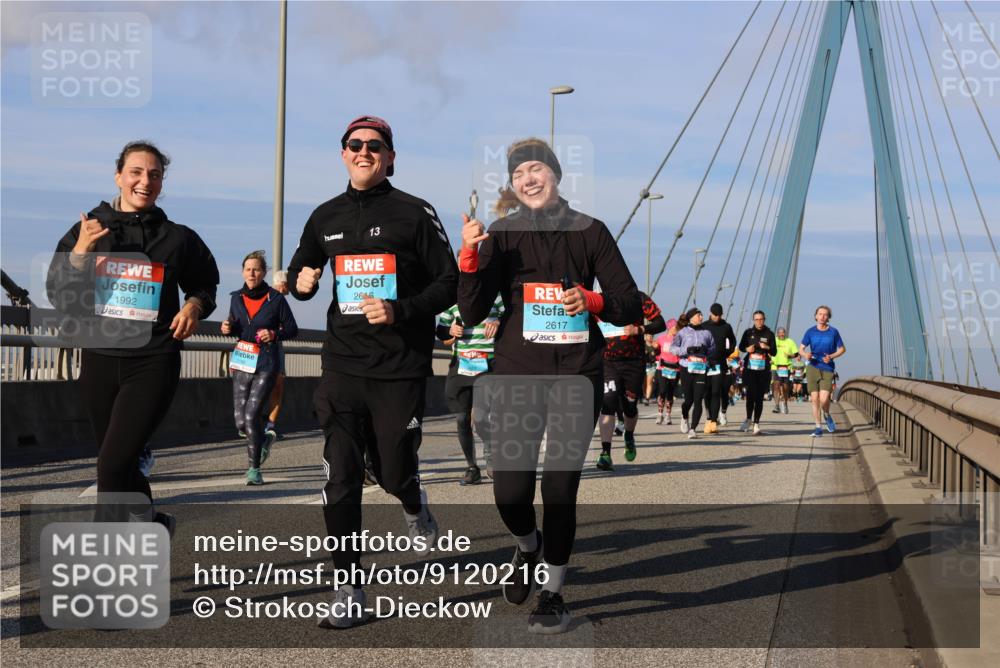 03.10.2025 - Köhlbrandbrückenlauf Strokosch-Dieckow http://msf.ph/oto/9120216 03.10.2025 09:54:46 Position 2 1992, 13, 2616, 2617, 14 meine-sportfotos.de
