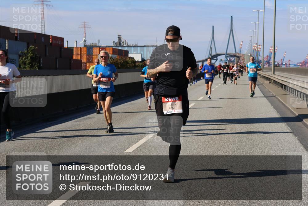 03.10.2025 - Köhlbrandbrückenlauf Strokosch-Dieckow http://msf.ph/oto/9120231 03.10.2025 12:58:14 Position 3 6755 meine-sportfotos.de