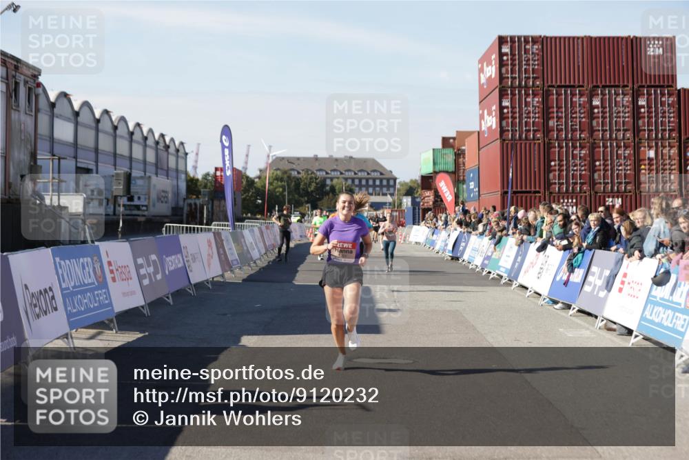 03.10.2025 - Köhlbrandbrückenlauf Jannik Wohlers http://msf.ph/oto/9120232 03.10.2025 13:04:10 Ziel 4056, 4372, 4480, 5721, 5958, 6038, 6523 meine-sportfotos.de