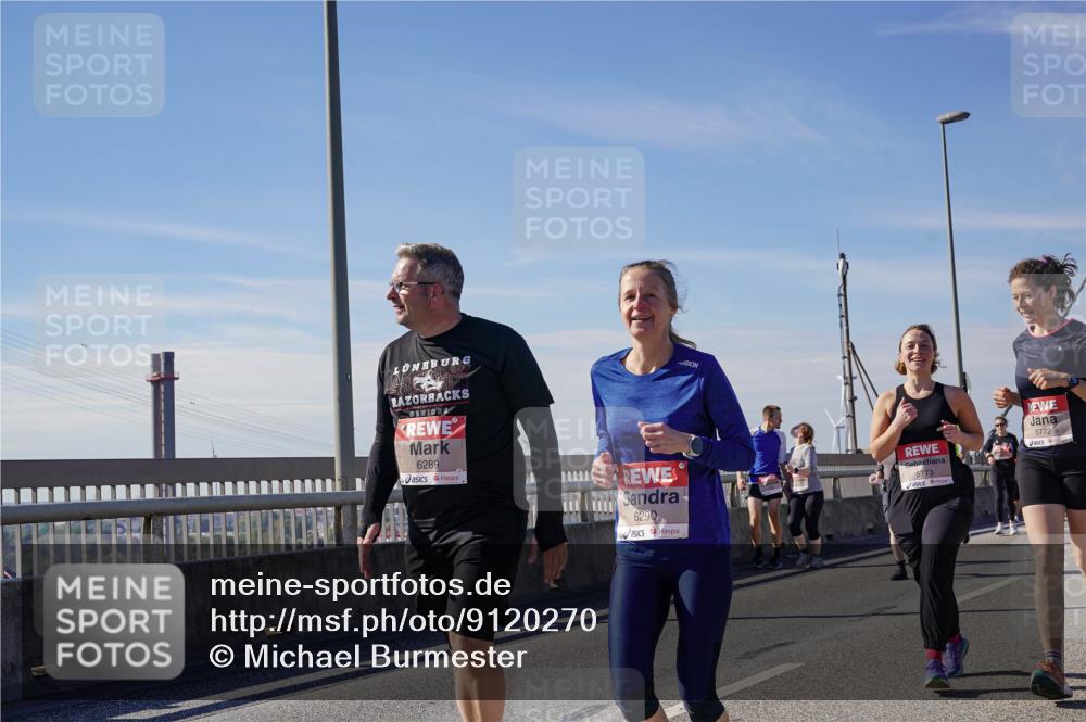 03.10.2025 - Köhlbrandbrückenlauf Michael Burmester http://msf.ph/oto/9120270 03.10.2025 13:01:29 Position 2 6289, 6290, 5772, 5773 meine-sportfotos.de