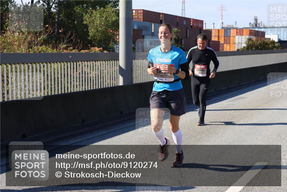 03.10.2025 - Köhlbrandbrückenlauf Strokosch-Dieckow http://msf.ph/oto/9120274 03.10.2025 12:58:19 Position 3 4684, 4871 meine-sportfotos.de