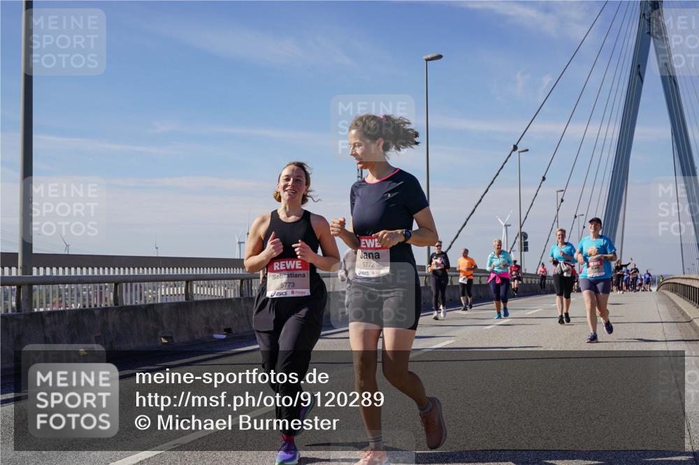 03.10.2025 - Köhlbrandbrückenlauf Michael Burmester http://msf.ph/oto/9120289 03.10.2025 13:01:30 Position 2 5773, 5772 meine-sportfotos.de