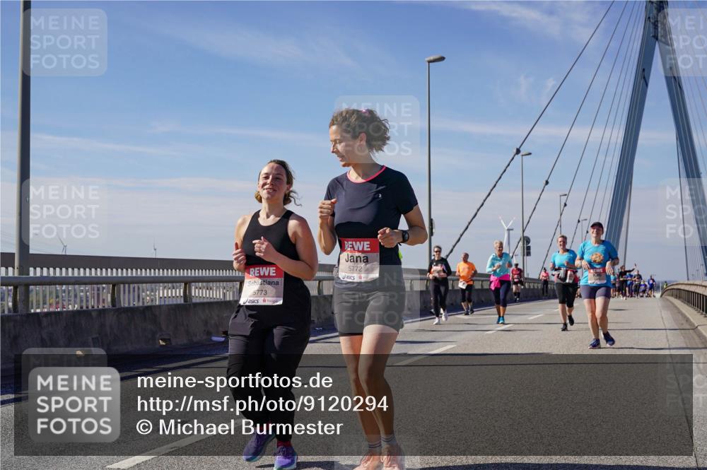 03.10.2025 - Köhlbrandbrückenlauf Michael Burmester http://msf.ph/oto/9120294 03.10.2025 13:01:30 Position 2 5773, 5772 meine-sportfotos.de