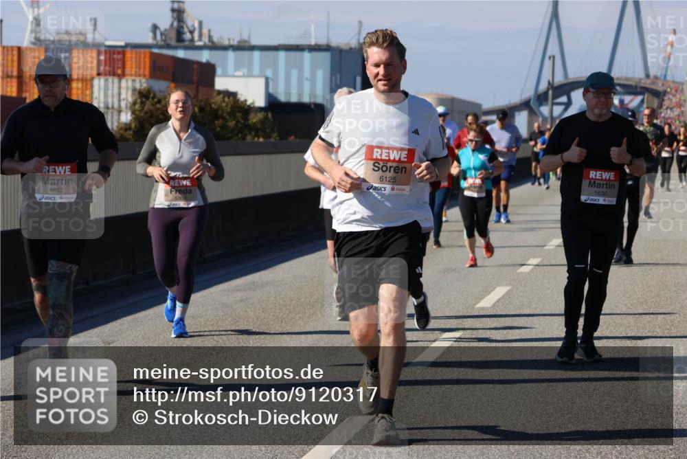 03.10.2025 - Köhlbrandbrückenlauf Strokosch-Dieckow http://msf.ph/oto/9120317 03.10.2025 12:58:27 Position 3 4692, 5309, 6125, 5630 meine-sportfotos.de