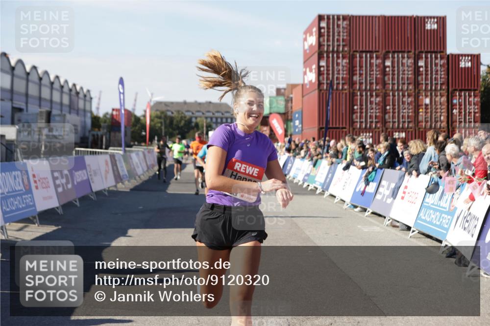03.10.2025 - Köhlbrandbrückenlauf Jannik Wohlers http://msf.ph/oto/9120320 03.10.2025 13:04:11 Ziel 4056, 4372, 4480, 5055, 5721, 5958, 6038, 6523 meine-sportfotos.de