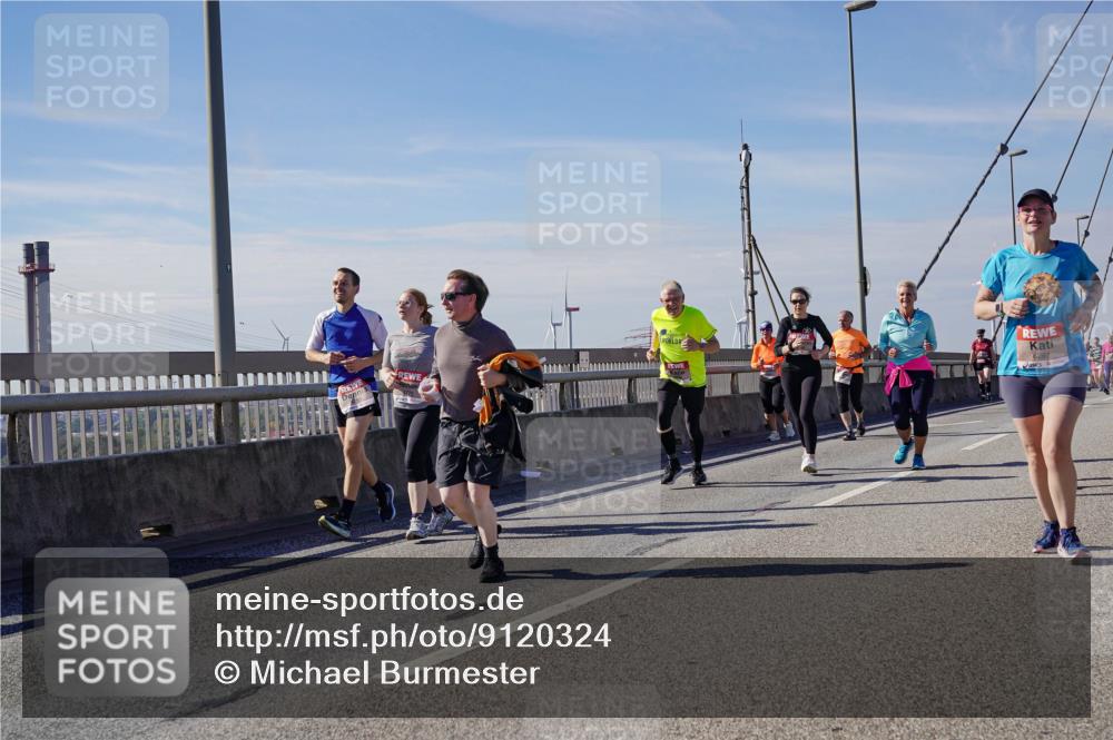 03.10.2025 - Köhlbrandbrückenlauf Michael Burmester http://msf.ph/oto/9120324 03.10.2025 13:01:32 Position 2 6297 meine-sportfotos.de