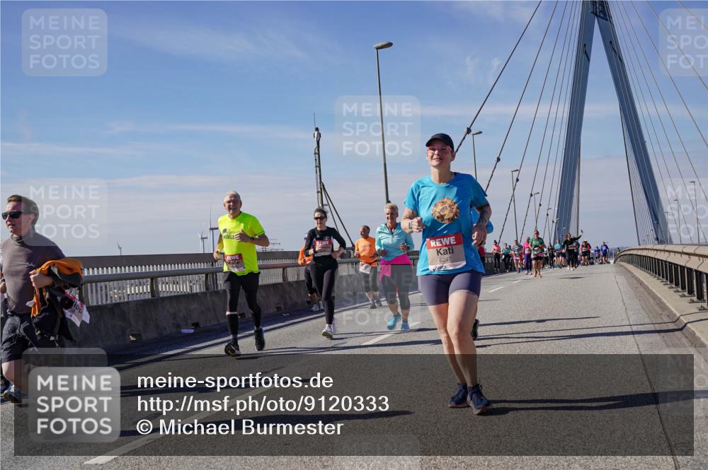 03.10.2025 - Köhlbrandbrückenlauf Michael Burmester http://msf.ph/oto/9120333 03.10.2025 13:01:33 Position 2 6297 meine-sportfotos.de