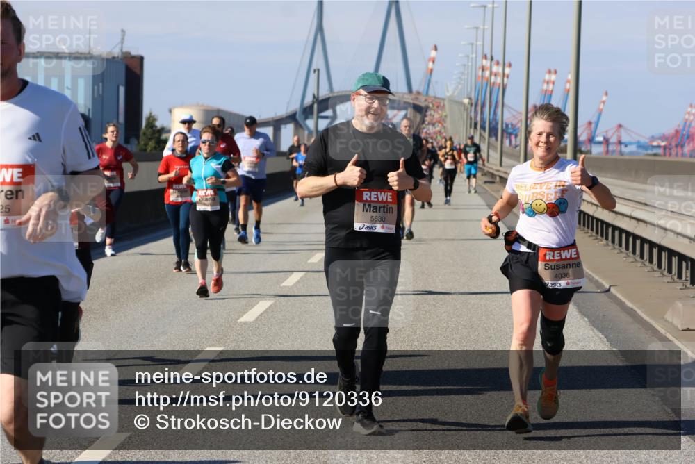 03.10.2025 - Köhlbrandbrückenlauf Strokosch-Dieckow http://msf.ph/oto/9120336 03.10.2025 12:58:28 Position 3 25, 5630, 4036 meine-sportfotos.de