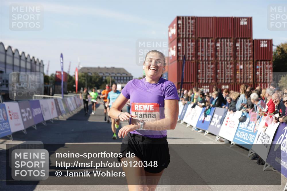 03.10.2025 - Köhlbrandbrückenlauf Jannik Wohlers http://msf.ph/oto/9120348 03.10.2025 13:04:12 Ziel 4056, 4372, 4480, 5055, 5721, 5958, 6038, 6523 meine-sportfotos.de