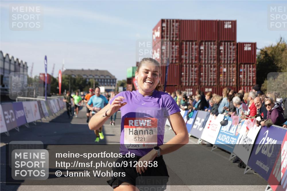 03.10.2025 - Köhlbrandbrückenlauf Jannik Wohlers http://msf.ph/oto/9120358 03.10.2025 13:04:12 Ziel 4056, 4372, 4480, 5055, 5721, 5958, 6038, 6523 meine-sportfotos.de