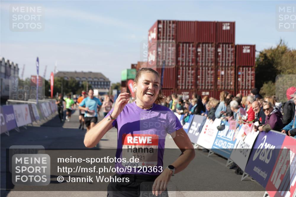 03.10.2025 - Köhlbrandbrückenlauf Jannik Wohlers http://msf.ph/oto/9120363 03.10.2025 13:04:12 Ziel 4056, 4372, 4480, 5055, 5721, 5958, 6038, 6523 meine-sportfotos.de