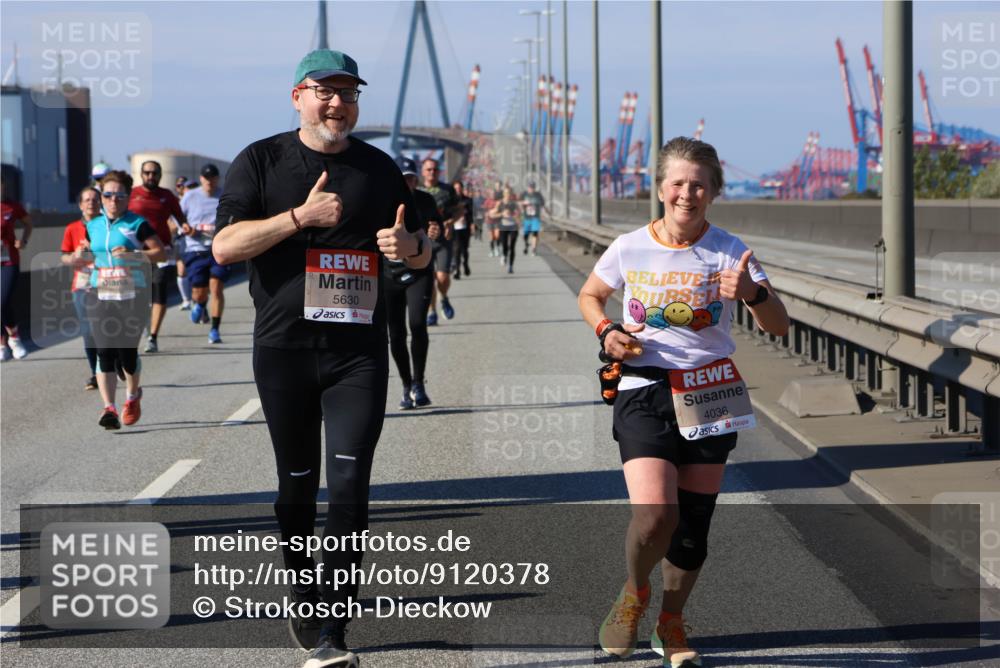 03.10.2025 - Köhlbrandbrückenlauf Strokosch-Dieckow http://msf.ph/oto/9120378 03.10.2025 12:58:30 Position 3 5630, 4036 meine-sportfotos.de