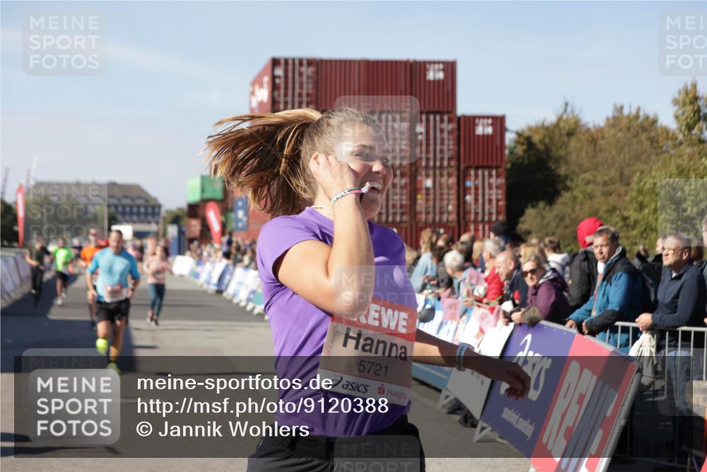 03.10.2025 - Köhlbrandbrückenlauf Jannik Wohlers http://msf.ph/oto/9120388 03.10.2025 13:04:12 Ziel 4056, 4372, 4480, 5055, 5721, 5958, 6038, 6523 meine-sportfotos.de