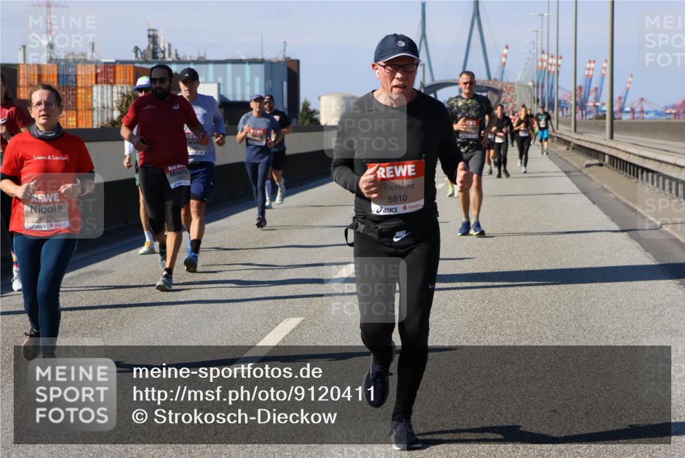 03.10.2025 - Köhlbrandbrückenlauf Strokosch-Dieckow http://msf.ph/oto/9120411 03.10.2025 12:58:35 Position 3 4869, 6810 meine-sportfotos.de