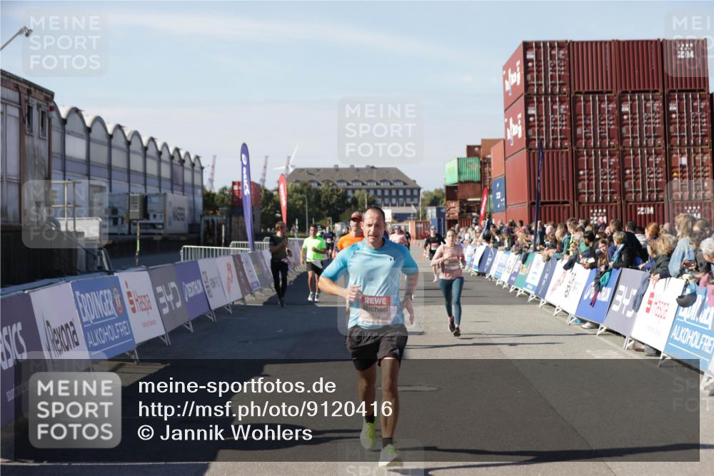 03.10.2025 - Köhlbrandbrückenlauf Jannik Wohlers http://msf.ph/oto/9120416 03.10.2025 13:04:14 Ziel 4372, 4480, 5055, 5721, 6038, 6250, 6251, 6523, 6724 meine-sportfotos.de