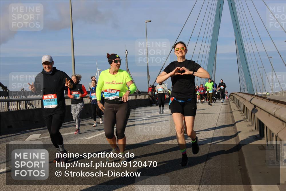 03.10.2025 - Köhlbrandbrückenlauf Strokosch-Dieckow http://msf.ph/oto/9120470 03.10.2025 09:55:15 Position 2 2072, 2907 meine-sportfotos.de