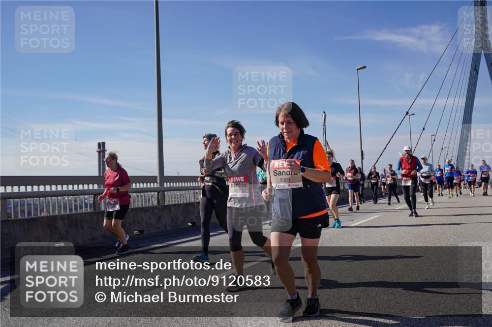 03.10.2025 - Köhlbrandbrückenlauf Michael Burmester http://msf.ph/oto/9120583 03.10.2025 13:01:56 Position 2 4919, 5300 meine-sportfotos.de