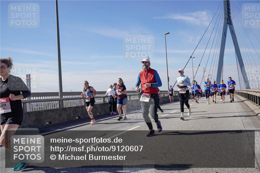 03.10.2025 - Köhlbrandbrückenlauf Michael Burmester http://msf.ph/oto/9120607 03.10.2025 13:01:59 Position 2 5289, 5051 meine-sportfotos.de