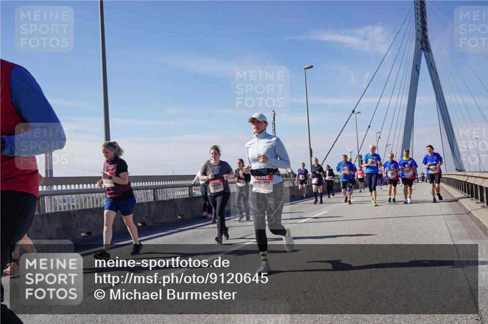 03.10.2025 - Köhlbrandbrückenlauf Michael Burmester http://msf.ph/oto/9120645 03.10.2025 13:02:01 Position 2 5741 meine-sportfotos.de