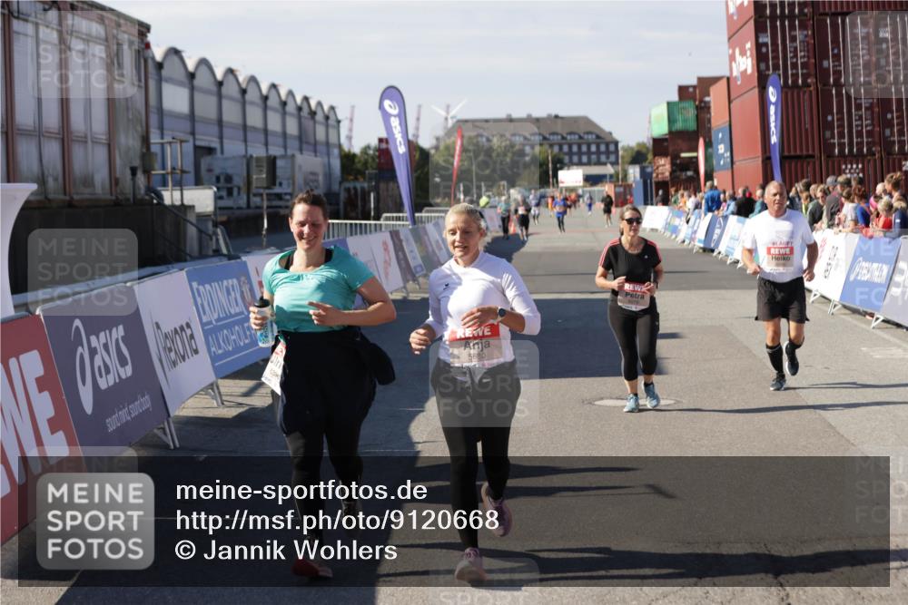 03.10.2025 - Köhlbrandbrückenlauf Jannik Wohlers http://msf.ph/oto/9120668 03.10.2025 13:35:40 Ziel 5356, 5517, 5539, 5680, 6079, 6283, 6396, 6508 meine-sportfotos.de