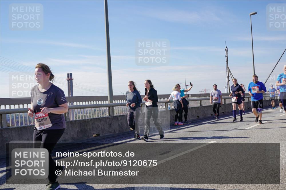 03.10.2025 - Köhlbrandbrückenlauf Michael Burmester http://msf.ph/oto/9120675 03.10.2025 13:02:02 Position 2 5407 meine-sportfotos.de
