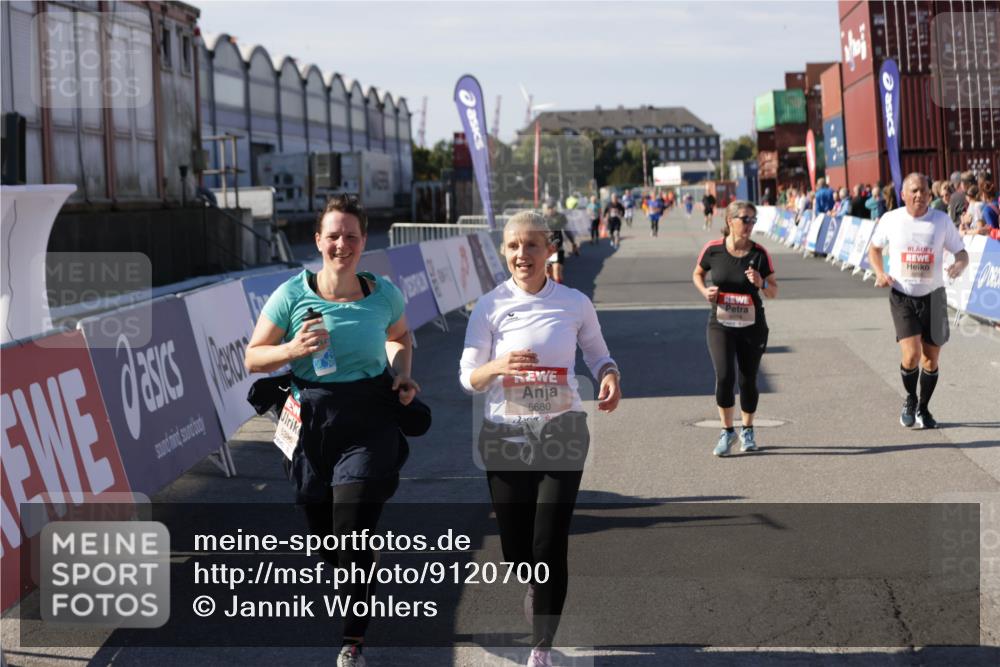 03.10.2025 - Köhlbrandbrückenlauf Jannik Wohlers http://msf.ph/oto/9120700 03.10.2025 13:35:41 Ziel 5356, 5517, 5539, 5680, 6079, 6283, 6396, 6508 meine-sportfotos.de