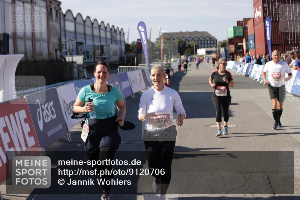 03.10.2025 - Köhlbrandbrückenlauf Jannik Wohlers http://msf.ph/oto/9120706 03.10.2025 13:35:41 Ziel 5356, 5517, 5539, 5680, 6079, 6283, 6396, 6508 meine-sportfotos.de