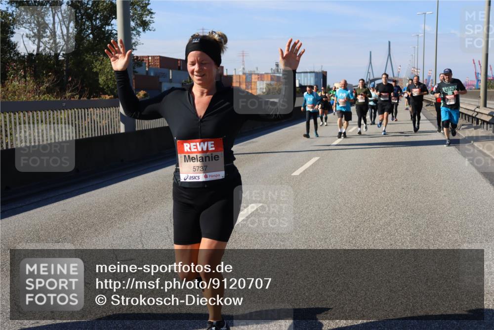 03.10.2025 - Köhlbrandbrückenlauf Strokosch-Dieckow http://msf.ph/oto/9120707 03.10.2025 12:59:00 Position 3 5737 meine-sportfotos.de