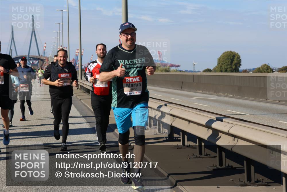 03.10.2025 - Köhlbrandbrückenlauf Strokosch-Dieckow http://msf.ph/oto/9120717 03.10.2025 12:59:03 Position 3 2025, 4809, 4728, 6658 meine-sportfotos.de