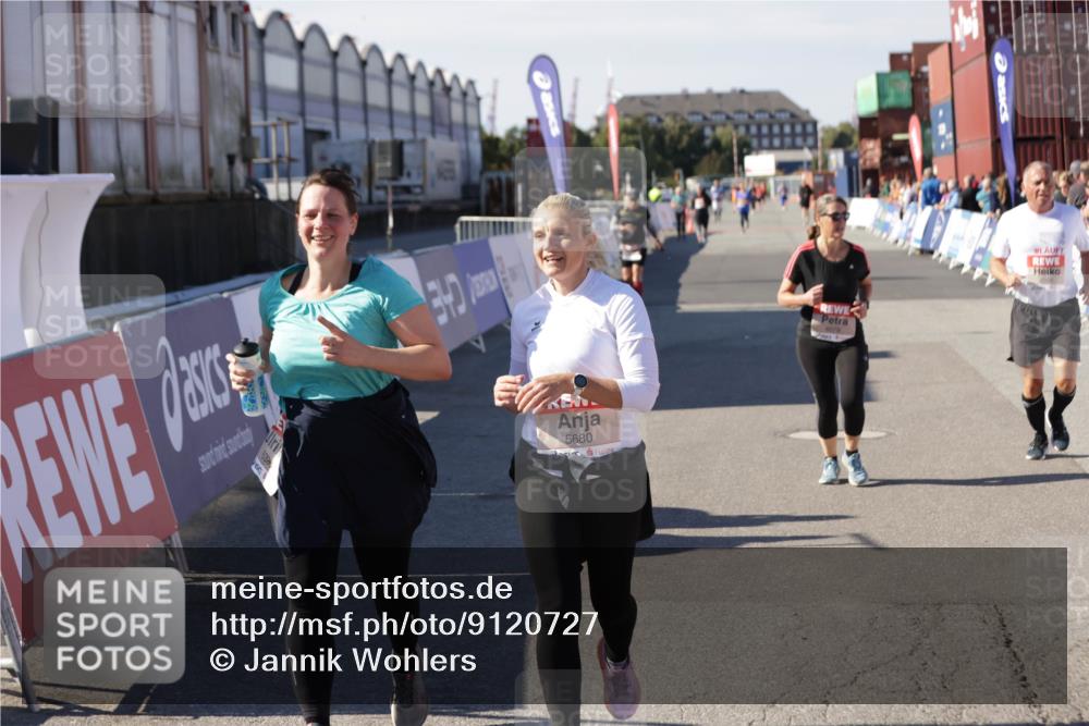 03.10.2025 - Köhlbrandbrückenlauf Jannik Wohlers http://msf.ph/oto/9120727 03.10.2025 13:35:41 Ziel 5356, 5517, 5539, 5680, 6079, 6283, 6396, 6508 meine-sportfotos.de