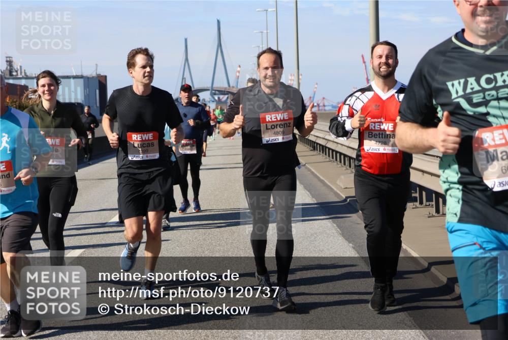 03.10.2025 - Köhlbrandbrückenlauf Strokosch-Dieckow http://msf.ph/oto/9120737 03.10.2025 12:59:04 Position 3 77, 399, 4809, 4728, 1202, 60 meine-sportfotos.de