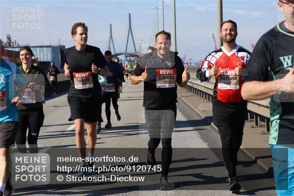 03.10.2025 - Köhlbrandbrückenlauf Strokosch-Dieckow http://msf.ph/oto/9120745 03.10.2025 12:59:04 Position 3 4577, 4399, 4809, 4728 meine-sportfotos.de