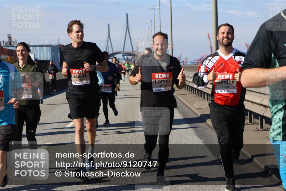 03.10.2025 - Köhlbrandbrückenlauf Strokosch-Dieckow http://msf.ph/oto/9120747 03.10.2025 12:59:04 Position 3 7, 4399, 4809, 4728 meine-sportfotos.de