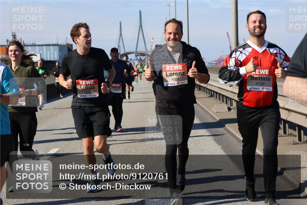 03.10.2025 - Köhlbrandbrückenlauf Strokosch-Dieckow http://msf.ph/oto/9120761 03.10.2025 12:59:04 Position 3 4399, 4809, 4728 meine-sportfotos.de