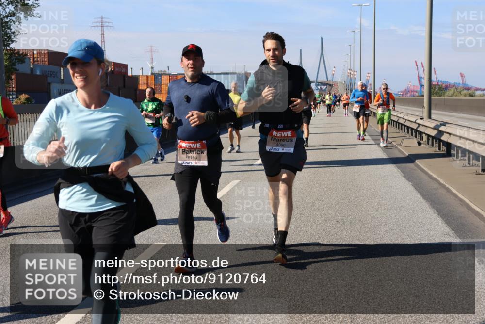 03.10.2025 - Köhlbrandbrückenlauf Strokosch-Dieckow http://msf.ph/oto/9120764 03.10.2025 12:59:08 Position 3 6189, 38, 23170, 4090 meine-sportfotos.de