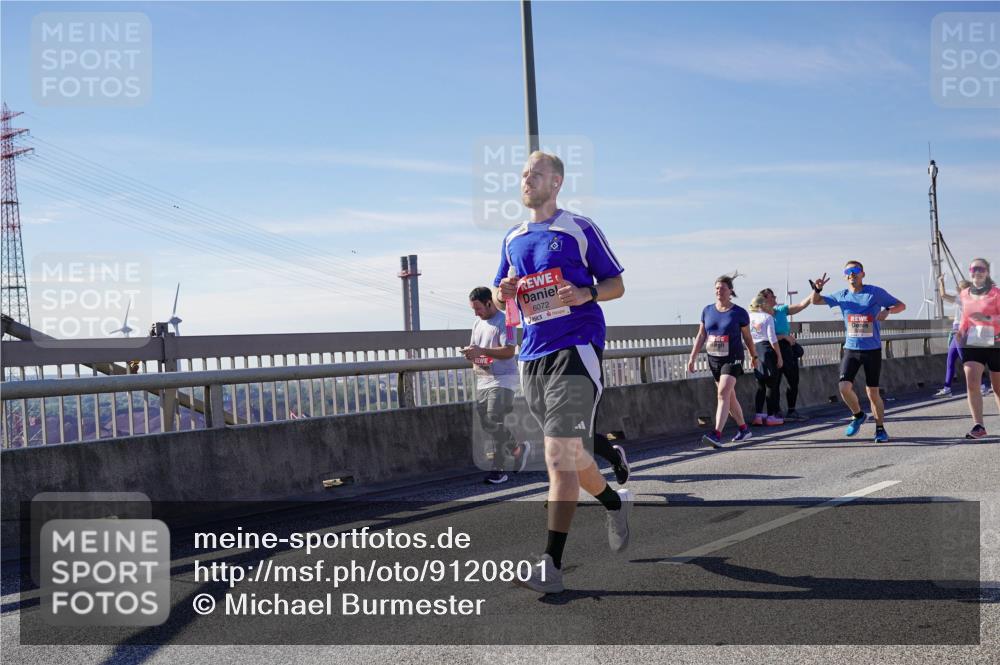 03.10.2025 - Köhlbrandbrückenlauf Michael Burmester http://msf.ph/oto/9120801 03.10.2025 13:02:08 Position 2 6072 meine-sportfotos.de